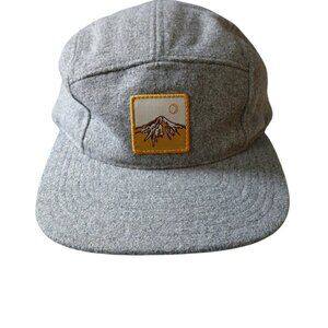 Captuer You Know Men's Wool Blend Gray Baseball Cap Hat Mountain Logo Panel NEW